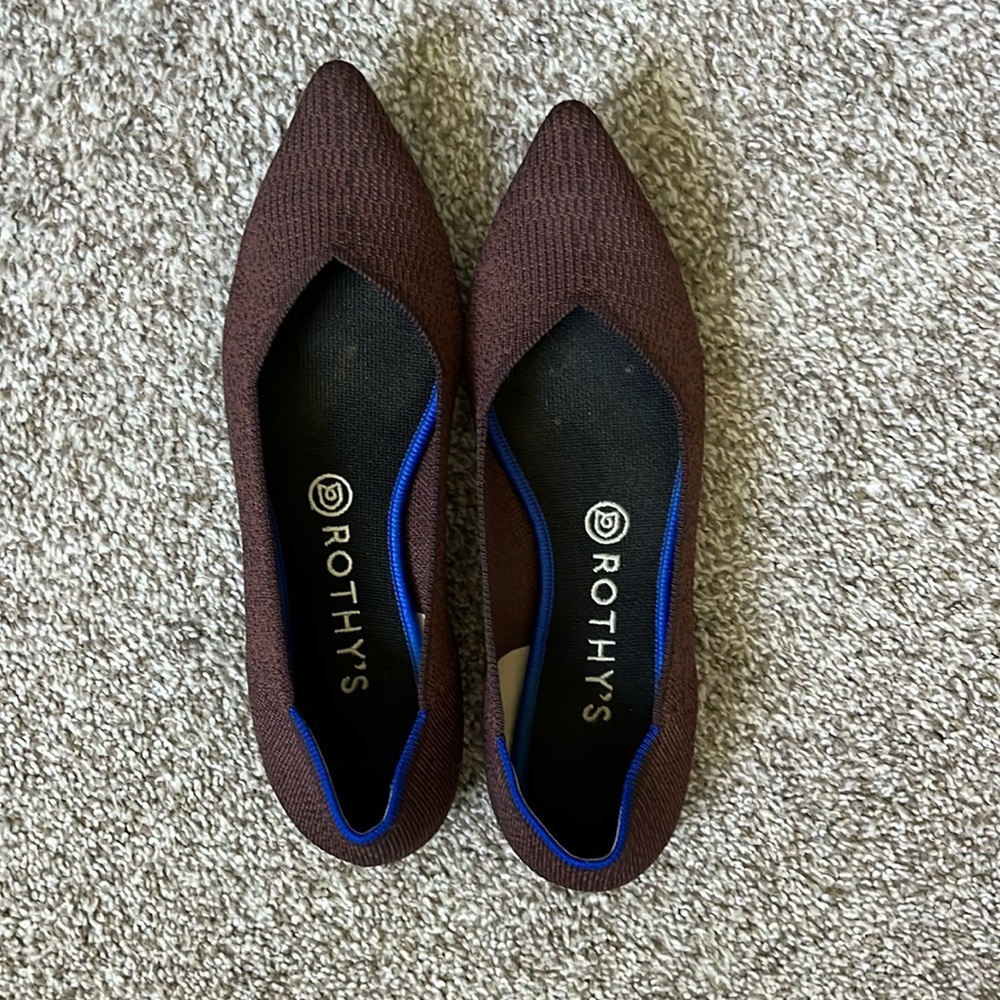 Rothy’s women’s point toe flats. Excellent overall condition. Like new